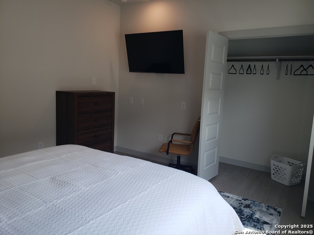 Listing photo id 21 for 112 Lavonne Villa 112