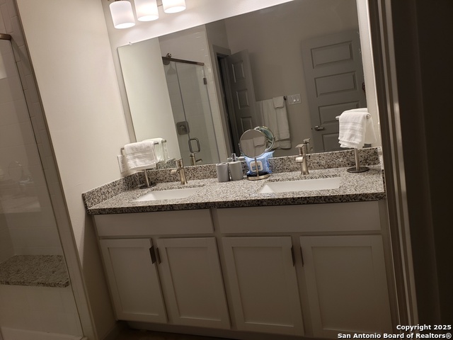 Listing photo id 26 for 112 Lavonne Villa 112