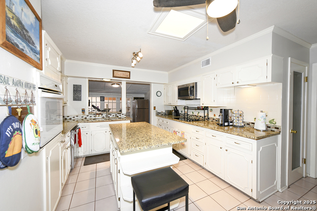 Image 10 of 46 For 222 Highview