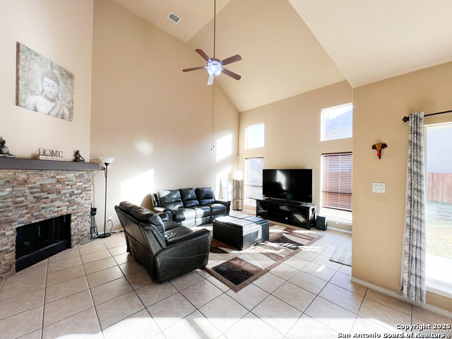 Image 27 of 42 For 10419 Avalon Ridge