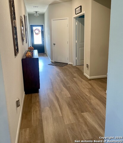 Image 7 of 10 For 6635 Beehive