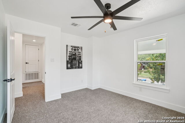 Image 31 of 40 For 6322 Dove Hill