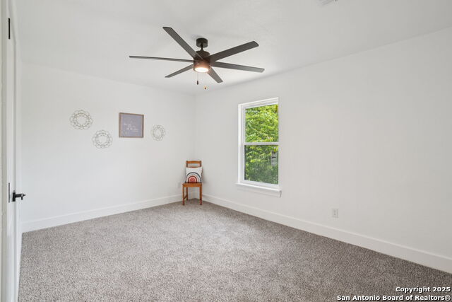 Image 33 of 40 For 6322 Dove Hill
