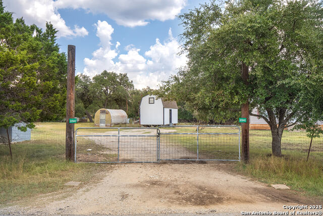 Listing photo id 2 for 30940 Bartels