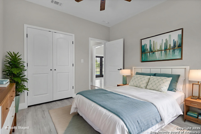 Image 32 of 46 For 185 Medium Meadow Dr E