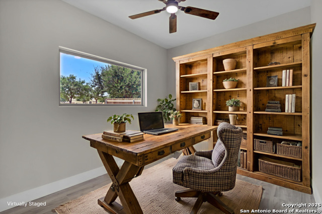 Image 37 of 46 For 185 Medium Meadow Dr E