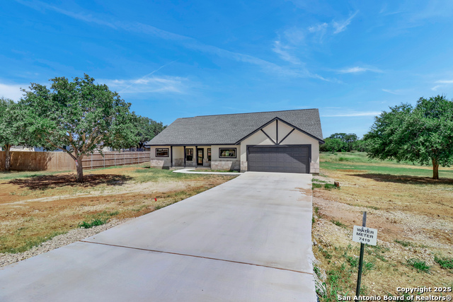 Image 5 of 46 For 185 Medium Meadow Dr E