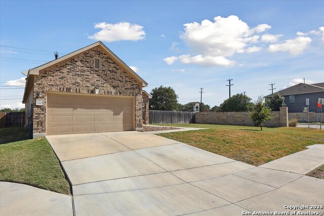 Image 2 of 32 For 15403 Delta Pt