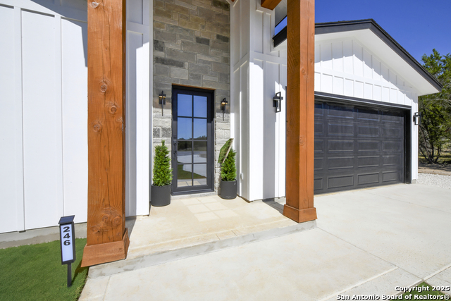 Image 3 of 23 For 246 Mountain Creek