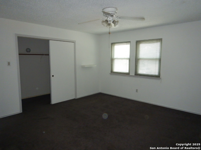 Image 18 of 42 For 2533 Montebello