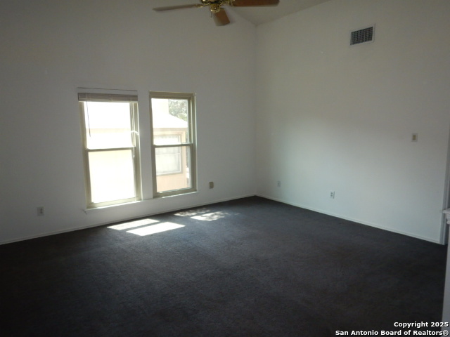 Image 21 of 42 For 2533 Montebello
