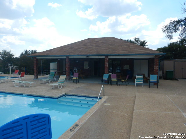 Image 8 of 42 For 2533 Montebello