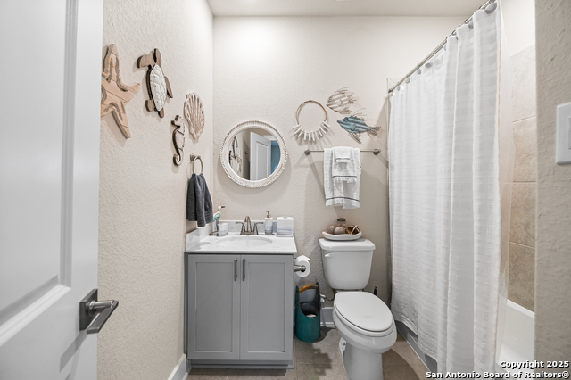 Image 25 of 30 For 8851 Oakland #14