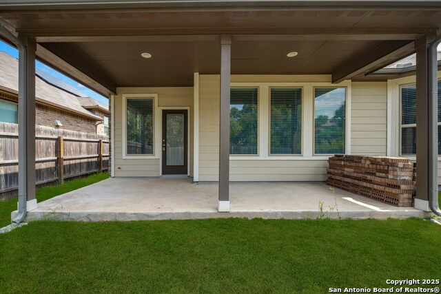 Listing photo id 23 for 10531 Tranquille