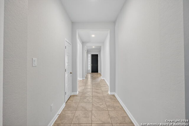 Listing photo id 2 for 10531 Tranquille