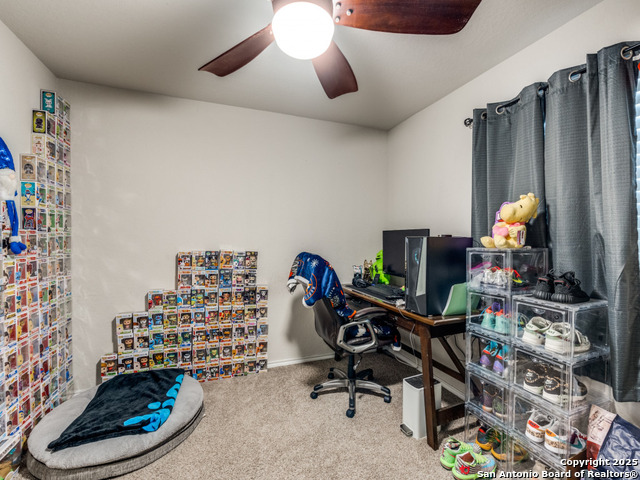 Listing photo id 10 for 10427 Beachball