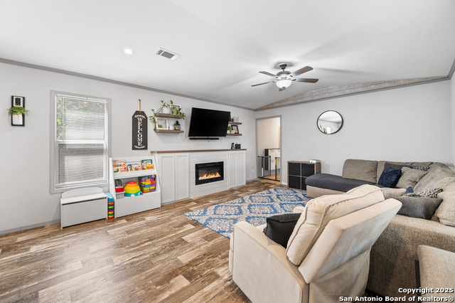 Listing photo id 42 for 31604 Rice