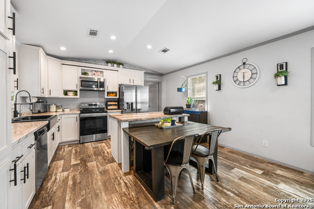 Listing photo id 46 for 31604 Rice