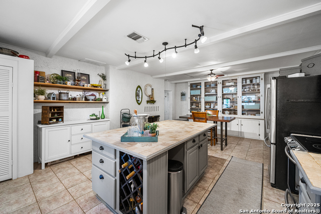 Listing photo id 4 for 31604 Rice