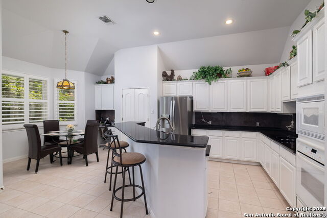 Image 10 of 23 For 914 Grassy Mdw