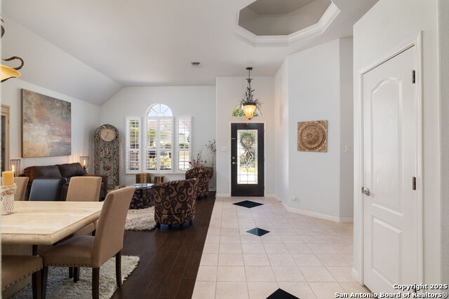 Image 4 of 23 For 914 Grassy Mdw