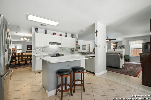 Listing photo id 11 for 16414 Bulverde Pt