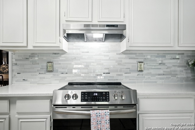 Listing photo id 12 for 16414 Bulverde Pt