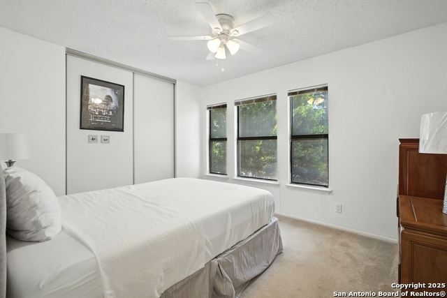 Listing photo id 23 for 16414 Bulverde Pt