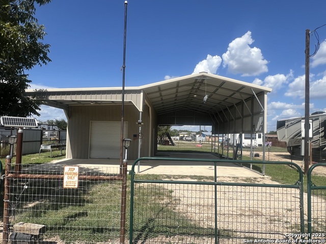 Image 4 of 16 For 545 Siesta  