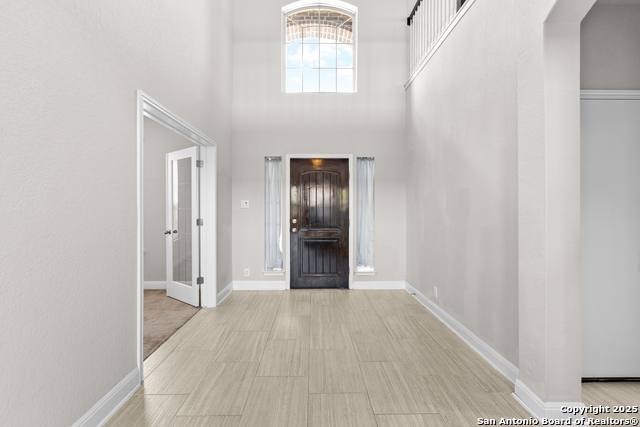 Image 4 of 31 For 27027 Oleander Chase