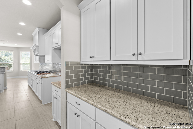 Image 6 of 31 For 27027 Oleander Chase