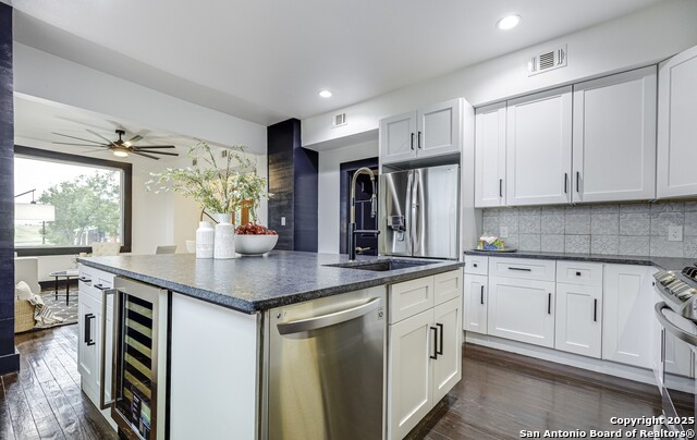 Image 11 of 36 For 139 Highland E