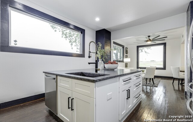 Image 12 of 36 For 139 Highland E