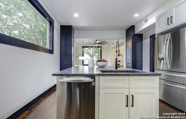 Image 13 of 36 For 139 Highland E