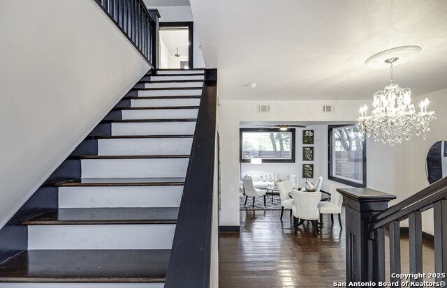 Image 17 of 36 For 139 Highland E