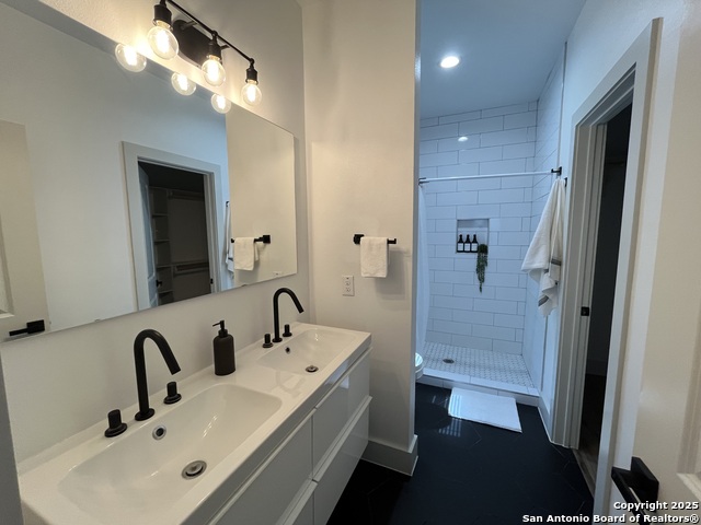 Image 21 of 35 For 321 Porter Street