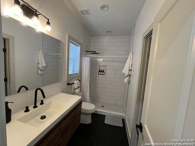 Image 32 of 35 For 321 Porter Street