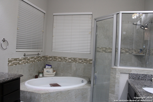 Image 17 of 22 For 25915 Tivoli Mdw