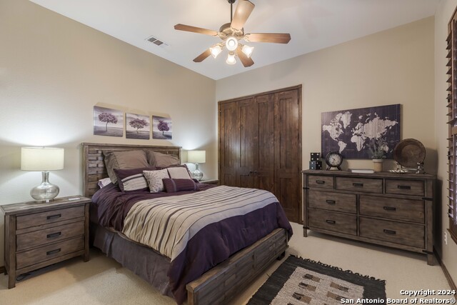 Listing photo id 13 for 3801-15 Club House Rd  15