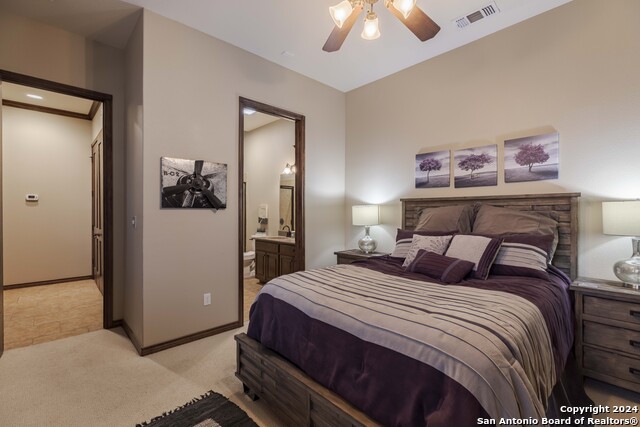 Listing photo id 14 for 3801-15 Club House Rd  15