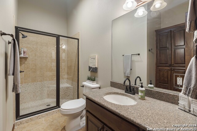 Listing photo id 15 for 3801-15 Club House Rd  15