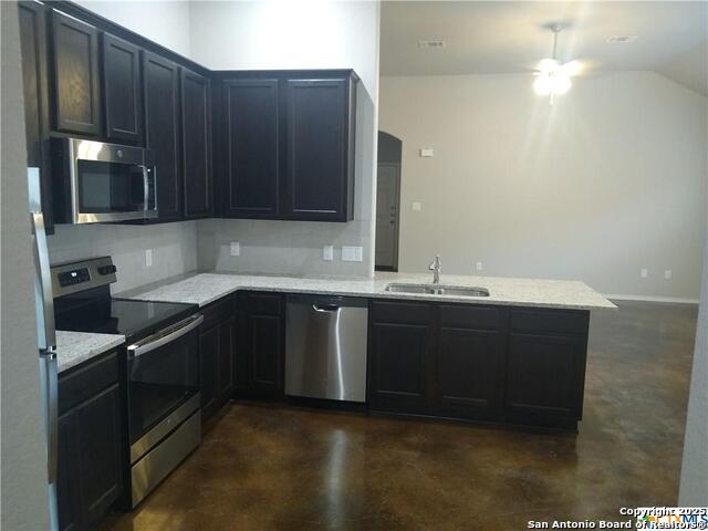 Image 2 of 8 For 1121 Burek Cross