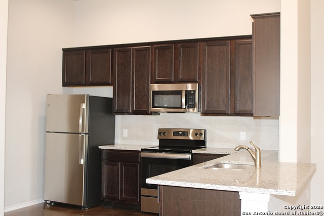 Image 3 of 8 For 1121 Burek Cross