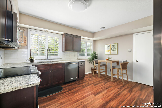 Image 11 of 30 For 6034 Royal Creek