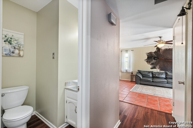 Image 15 of 30 For 6034 Royal Creek