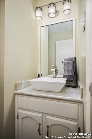 Image 16 of 30 For 6034 Royal Creek