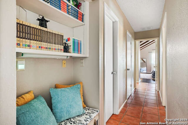 Image 17 of 30 For 6034 Royal Creek