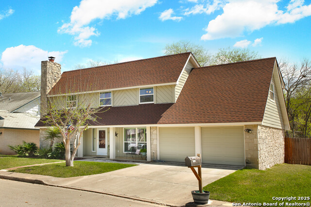 Image 2 of 30 For 6034 Royal Creek