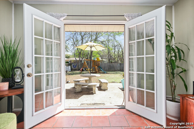 Image 8 of 30 For 6034 Royal Creek