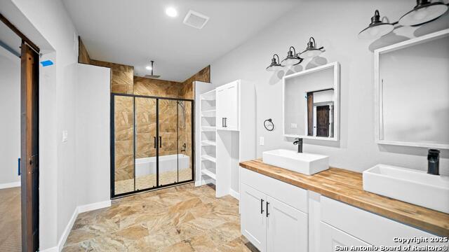 Listing photo id 3 for 201 Lakeview Cir
